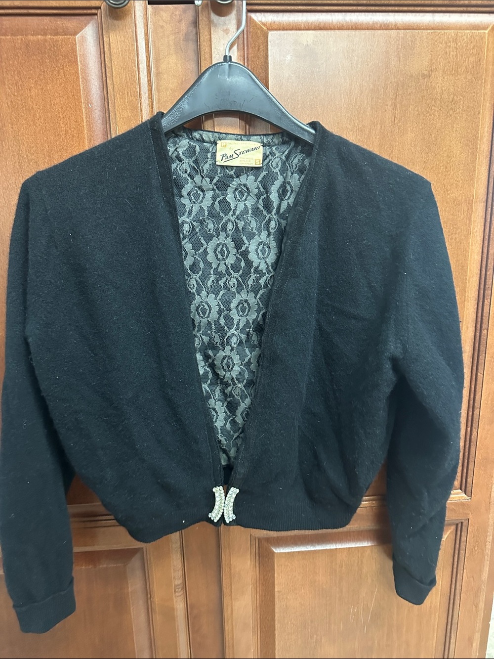 Pam Stewart  Black Cropped Lace-Back Cardigan,Jeweled Clasp-mink collar Vintage - Picture 2 of 7
